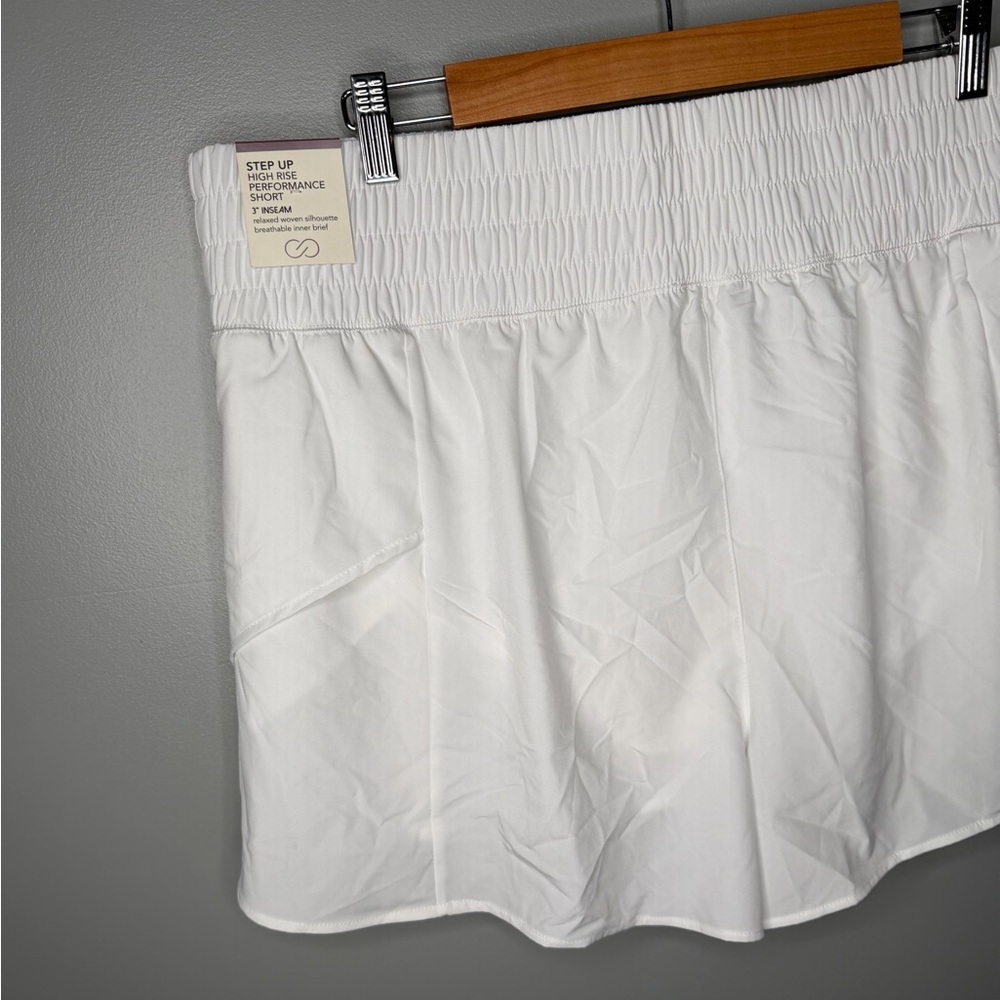 NWT CALIA Step Up High Rise Performance Short - Pure White - Picture 6 of 9